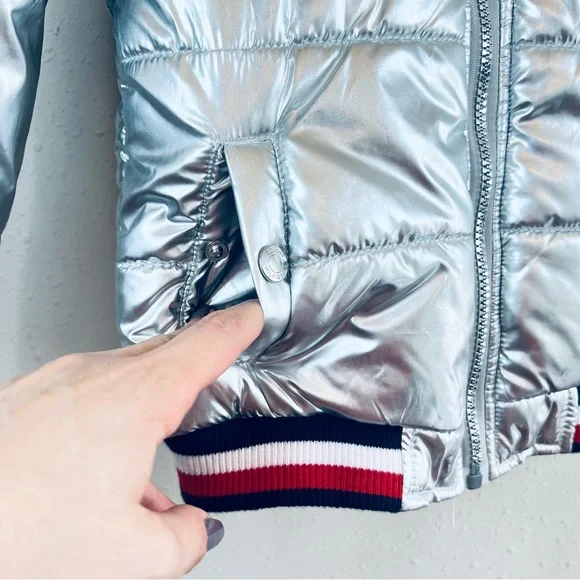 Tommy Hilfiger Kids Unisex Silver Fur Hood Puffer Jacket/Sz:6